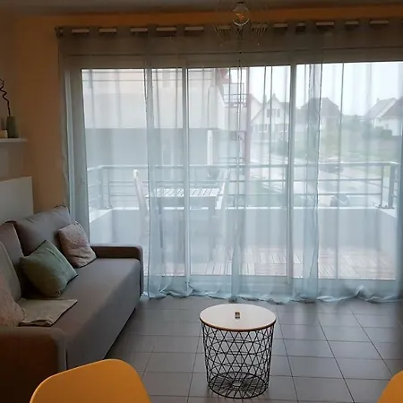 Belopale @ La Belle Epoque アパート ヴィムルー